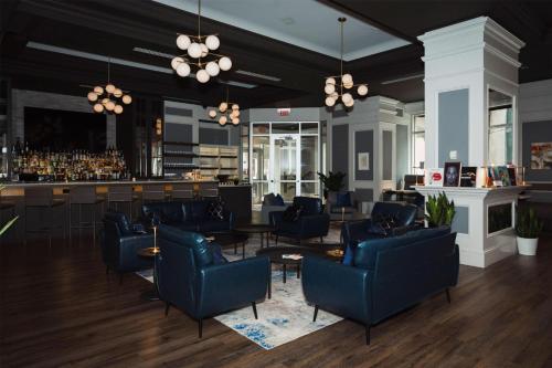Гостиная зона в Conrad Indianapolis