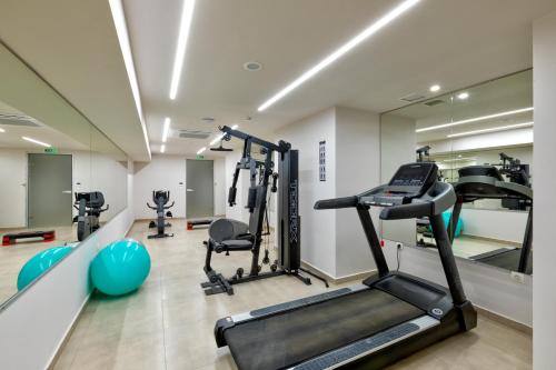 Fitness centrum a/nebo fitness zařízení v ubytování White Olive Elite Rethymno