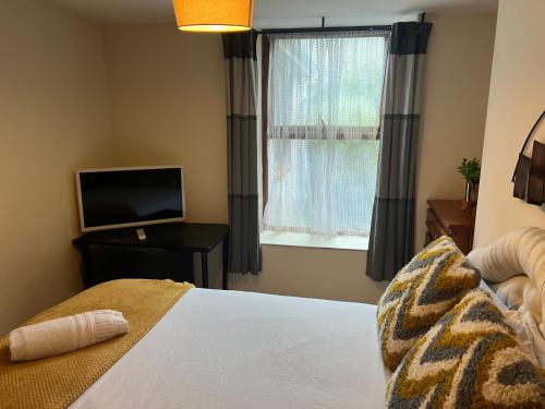 Φωτογραφία από το άλμπουμ του 54 - Room 2 - Smart Tv στο Σουόνσι