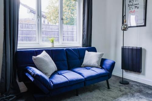 Spacious 2BR City Stay - Parking - Sleeps 6 photo 12
