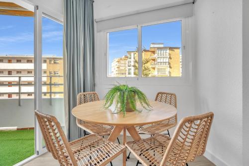 Fuengirola & sea views by ELE Apartments
