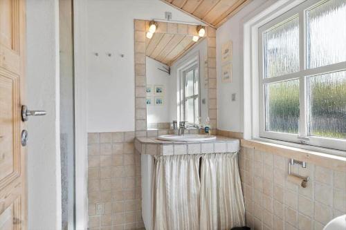 Ένα μπάνιο στο TV1659-Jerup-Kippen-9