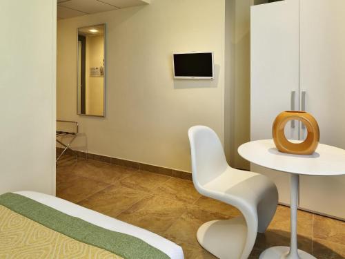 Televisyen dan/atau pusat hiburan di Mercure Villa Romanazzi Carducci Bari
