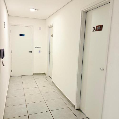 64NV Studio Liberdade SP 300 m Metro Japao, acomoda ate 03 pessoas