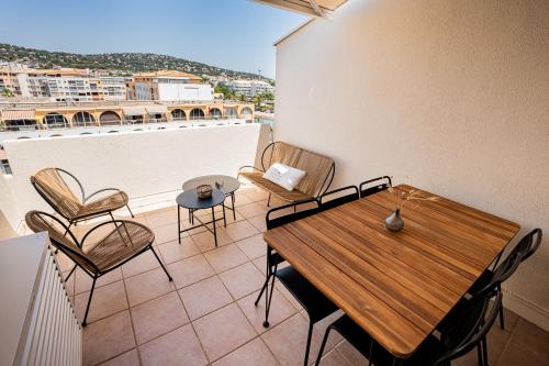 T3 renové avec terrasse à deux pas des plages