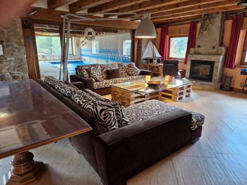 Χώρος καθιστικού στο La Hacienda de Navafria