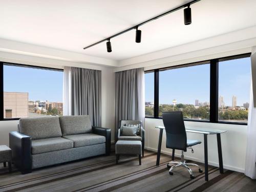 Istumisnurk majutusasutuses Mercure Sydney