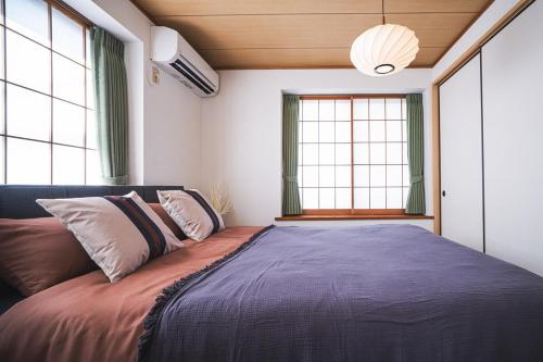 Shibuya Area, 5-min to Shinjuku, 7-min to Sta, 4BR