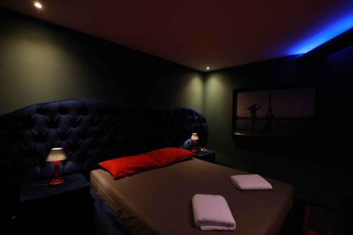 Deluxe Suite 211 - Castle De Paris