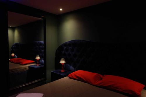 Deluxe Suite 211 - Castle De Paris