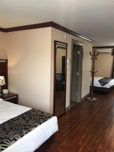 The Greensboro Inn – Photos 4