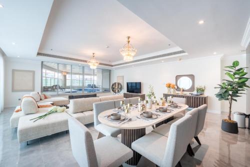 Marina Luxury 5 Bedroom & Private Pool