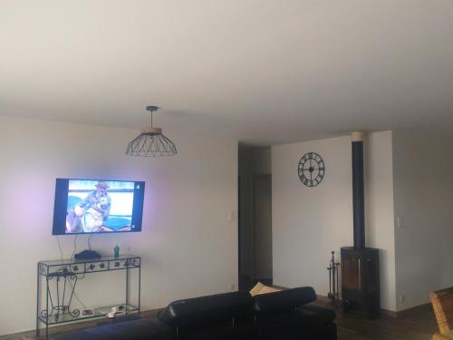 Gallery image of Grande villa 3 chambre parking privé in Tornac