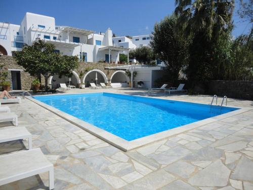 Bazén v ubytování maisonette corner unit 85m2 totally renovated nebo v jeho okolí