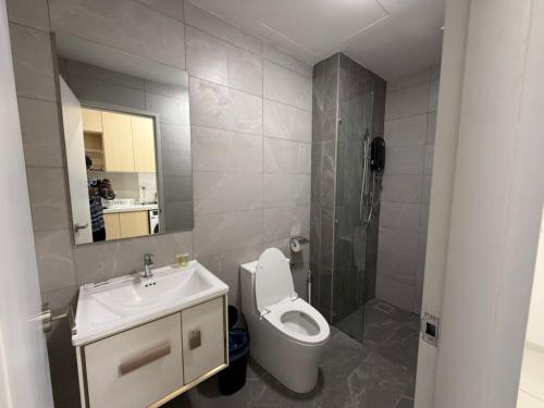 Bilik mandi di Majestic Residences KLCC By Moonlight