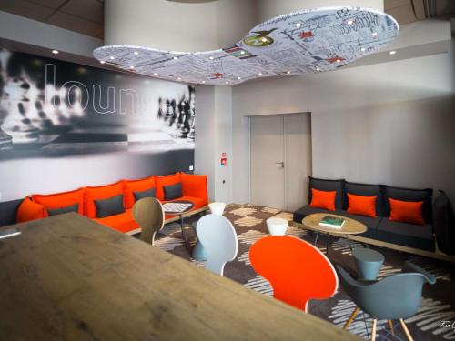 Khu vực ghế ngồi tại ibis Rodez Centre