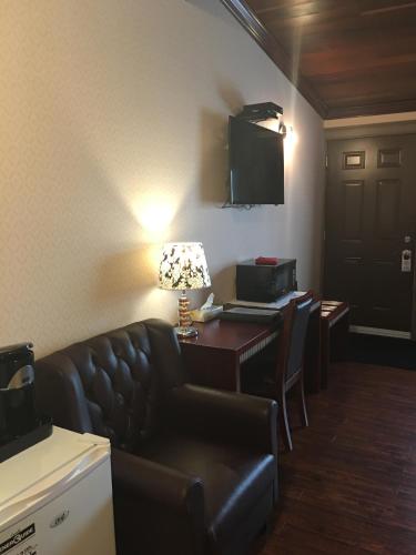 The Greensboro Inn – Photos 5