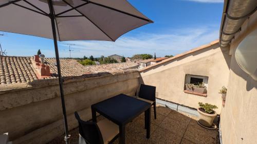 Studio avec balcon