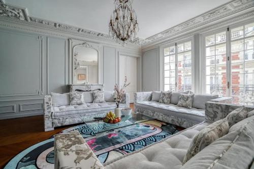 213 m2 Prestige Eiffel Signature