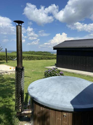 Φωτογραφία από το άλμπουμ του Summer House With Wilderness Bath And Water Views σε Vinderup