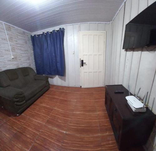 Afbeelding uit fotogalerij van Casa de Hóspedes Espaçosa - Auto Check-In - Mafra SC in Mafra