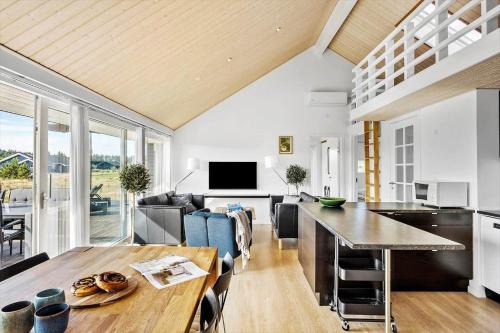 Φωτογραφία από το άλμπουμ του JB367-Brovst-Kronvildtvej-102 σε Tranum