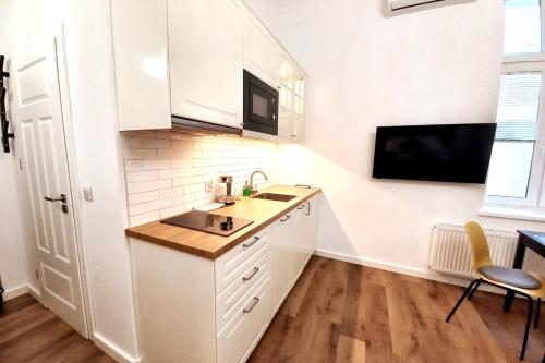 Krakowska Street Old Town Apt 16a