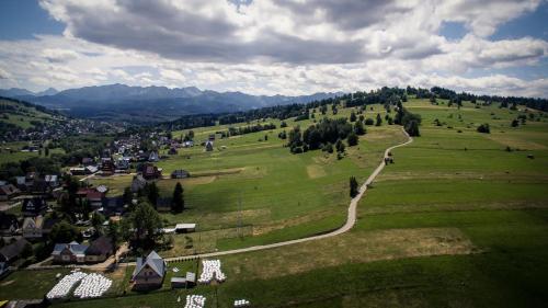 Pohľad z vtáčej perspektívy na ubytovanie Willa Lano