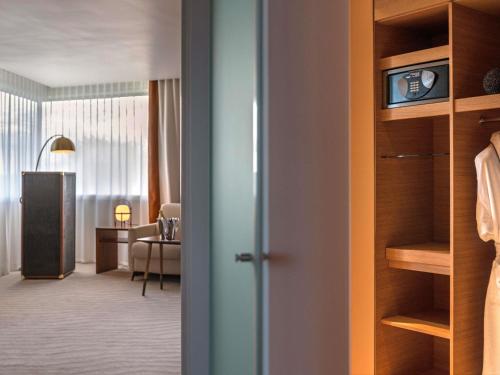 Un ou plusieurs lits dans un hébergement de l'établissement Sofitel Luxembourg Le Grand Ducal