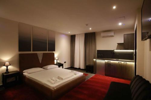 Deluxe Suite 212 - Castle De Paris