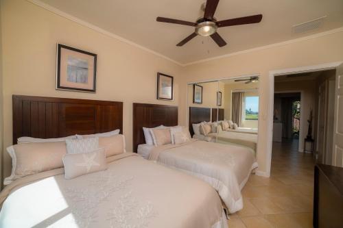Voodi või voodid majutusasutuse Del Mar 2J 3 bdr Ocean View in Los Suenos toas