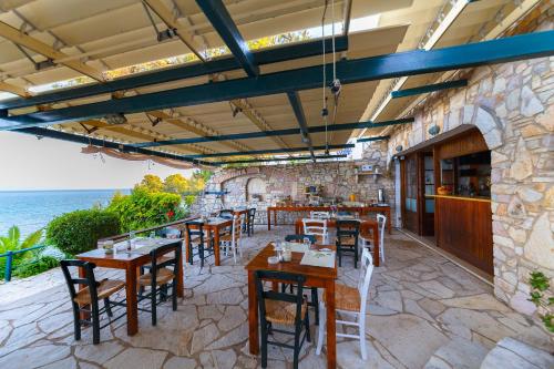 Restavracija oz. druge možnosti za prehrano v nastanitvi Grekis Beach Hotel and Apartments