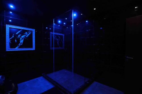 Experience Room 105 - Castle De Paris