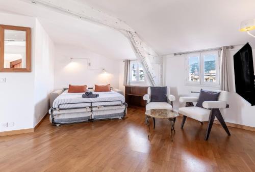 Charming peaceful haven in the Golden Square, air-conditioned photo 2