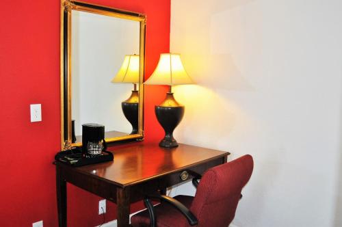 Fotografie z fotogalerie ubytování A Nights Inn v destinaci Ridgecrest