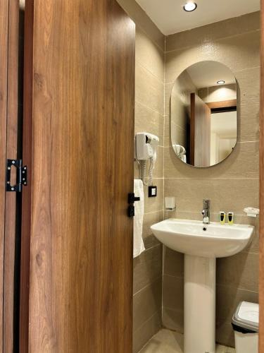 Un baño de Merak Pyramids Hotel