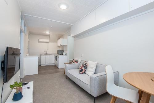 Dapur atau dapur kecil di Roslyn Retreat Garden 2-bed Suite Kitchenette