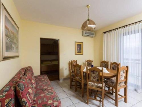 Apartmani Bridi Okrug Gornji - Four Bedroom Apartment