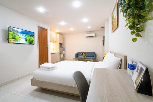 Ένα ή περισσότερα κρεβάτια σε δωμάτιο στο Jade house Hồ Con Rùa
