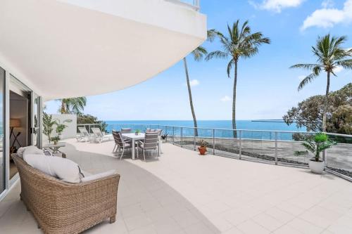 Absolute Oceanfront Resort Villa
