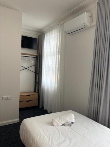 Argenton Hotelにあるベッド