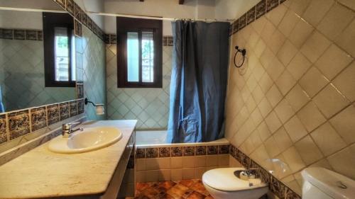 Koupelna v ubytování Villa 58 by Villamya