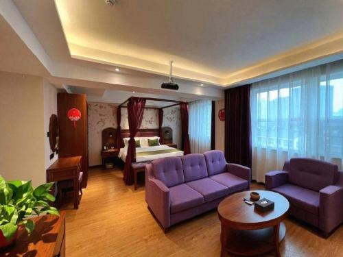 Ein Sitzbereich in der Unterkunft GreenTree Inn Luoyang Railway Station Wangfujing Wangcheng Park