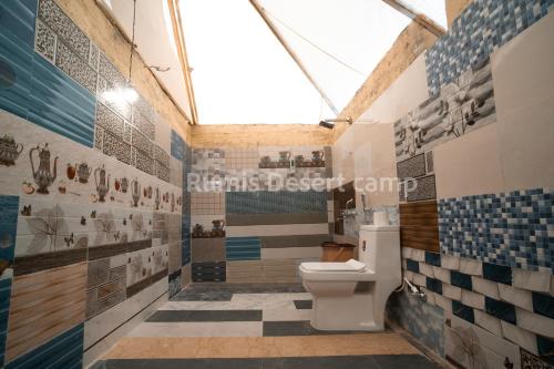 Ένα μπάνιο στο Rumis Desert Camp