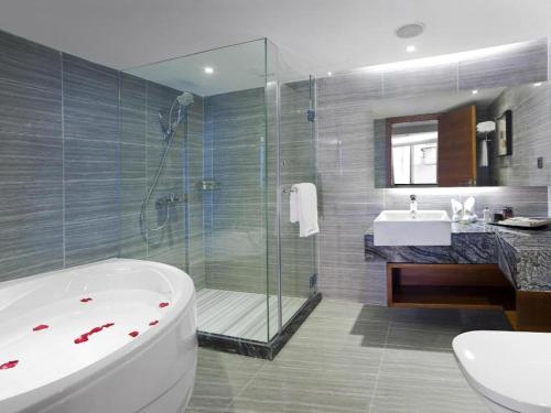 Gallery image of Emperor Hotel in Macau