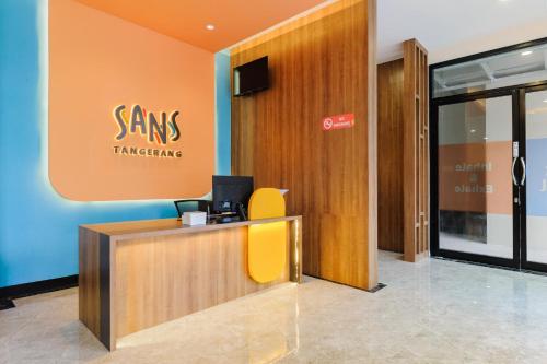 Vstupní hala nebo recepce v ubytování Sans Max Living Tangerang