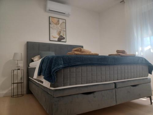 Family Moments by Zadar Rent