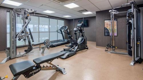 Gallery image of Best Western Plus Eastgate Inn & Suites in Regina