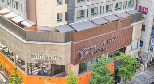 an overhead view of a building with a store at HOTEL D EDITION in Daejeon