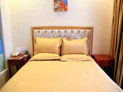 Letto o letti in una camera di GreenTree Inn Changshu South HaiYu Road Pedestrian Street Business Hotel